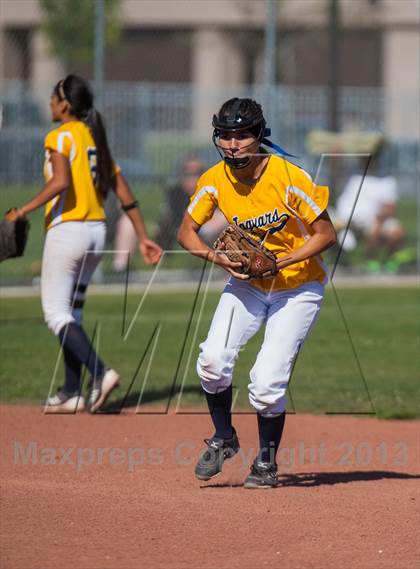 Thumbnail 2 in Beyer @ Gregori photogallery.