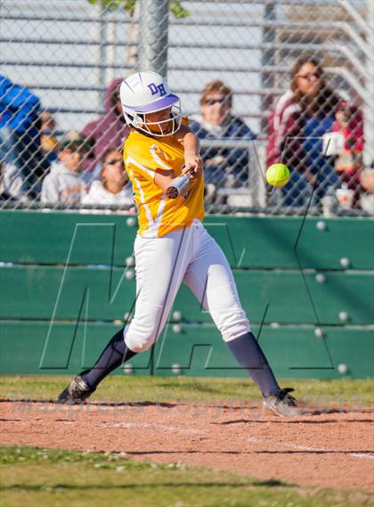 Thumbnail 2 in Beyer @ Gregori photogallery.