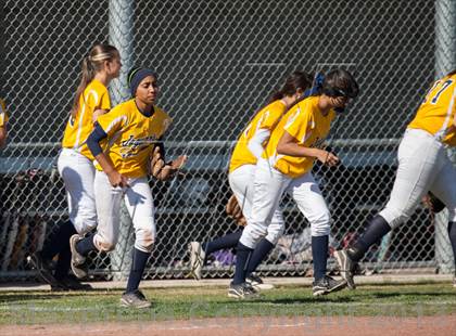 Thumbnail 1 in Beyer @ Gregori photogallery.