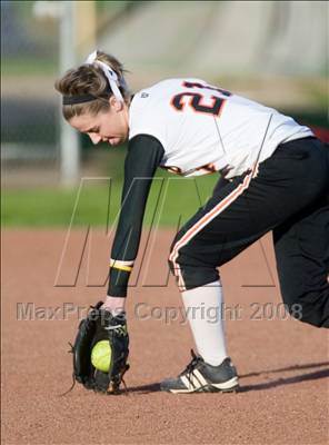 Thumbnail 2 in Merced vs. Hughson (Ceres  Tounament) photogallery.