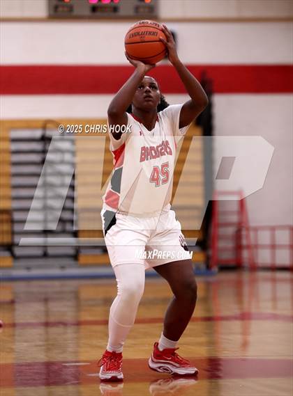 Thumbnail 2 in Sahuaro @ Tucson High Magnet School photogallery.