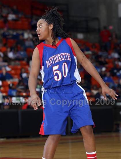Thumbnail 3 in Duncanville vs. Bowie (Texas Region 1 Semifinal) photogallery.