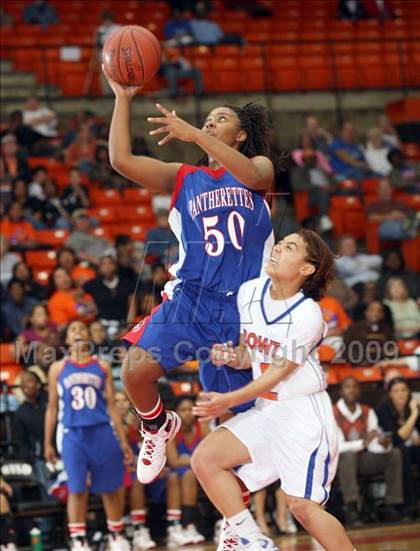 Thumbnail 1 in Duncanville vs. Bowie (Texas Region 1 Semifinal) photogallery.