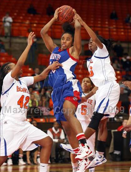 Thumbnail 3 in Duncanville vs. Bowie (Texas Region 1 Semifinal) photogallery.