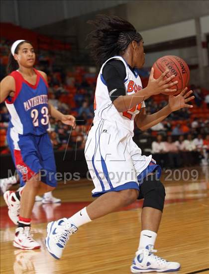 Thumbnail 1 in Duncanville vs. Bowie (Texas Region 1 Semifinal) photogallery.