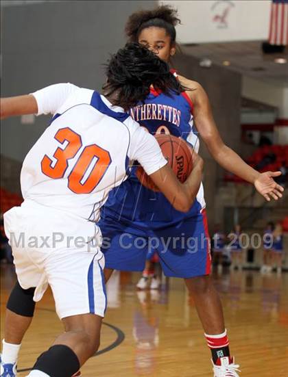 Thumbnail 3 in Duncanville vs. Bowie (Texas Region 1 Semifinal) photogallery.