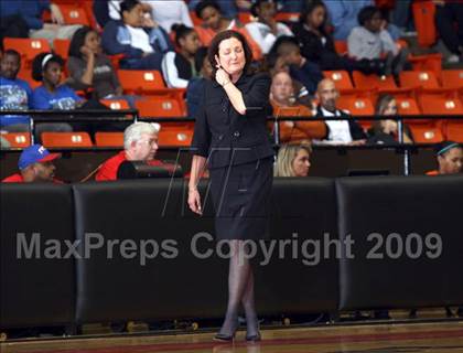 Thumbnail 2 in Duncanville vs. Bowie (Texas Region 1 Semifinal) photogallery.