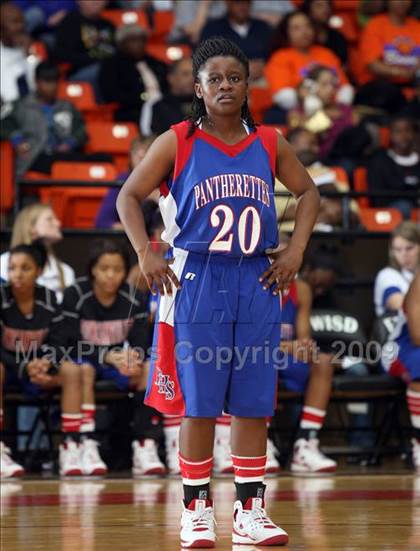 Thumbnail 3 in Duncanville vs. Bowie (Texas Region 1 Semifinal) photogallery.