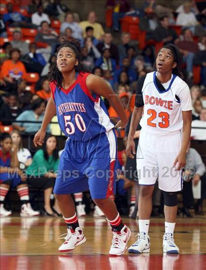 Thumbnail 3 in Duncanville vs. Bowie (Texas Region 1 Semifinal) photogallery.