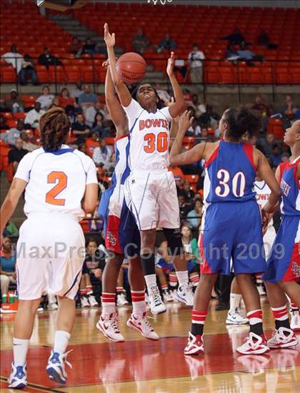 Thumbnail 2 in Duncanville vs. Bowie (Texas Region 1 Semifinal) photogallery.