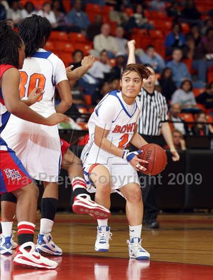 Thumbnail 3 in Duncanville vs. Bowie (Texas Region 1 Semifinal) photogallery.