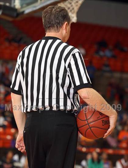 Thumbnail 2 in Duncanville vs. Bowie (Texas Region 1 Semifinal) photogallery.