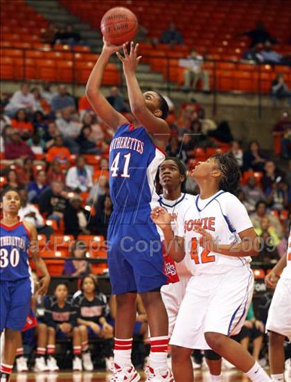 Thumbnail 1 in Duncanville vs. Bowie (Texas Region 1 Semifinal) photogallery.