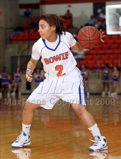 Thumbnail 1 in Duncanville vs. Bowie (Texas Region 1 Semifinal) photogallery.