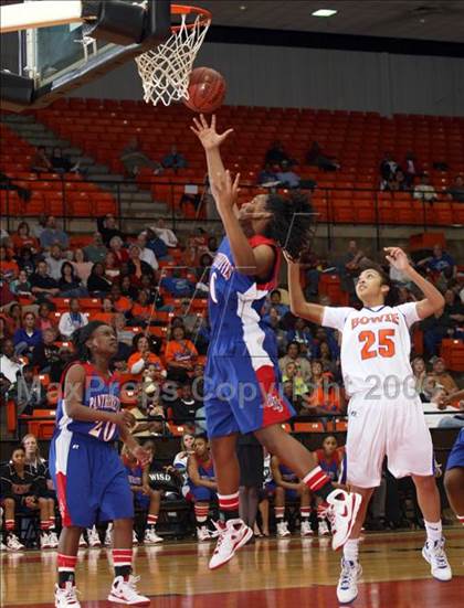 Thumbnail 1 in Duncanville vs. Bowie (Texas Region 1 Semifinal) photogallery.