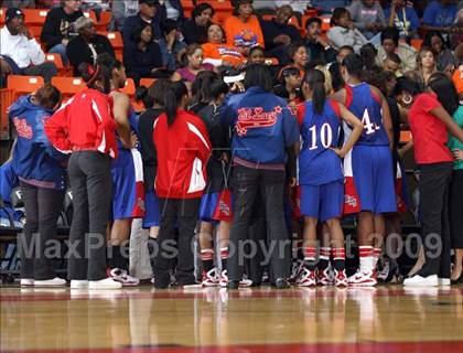 Thumbnail 3 in Duncanville vs. Bowie (Texas Region 1 Semifinal) photogallery.