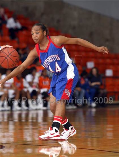 Thumbnail 2 in Duncanville vs. Bowie (Texas Region 1 Semifinal) photogallery.