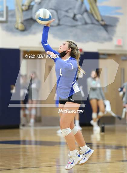 Thumbnail 1 in Utica Eisenhower vs. Port Huron (MHSAA D29 Quarterfinal) photogallery.