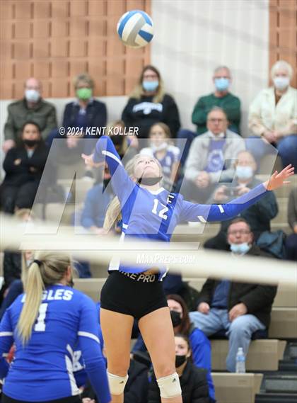 Thumbnail 3 in Utica Eisenhower vs. Port Huron (MHSAA D29 Quarterfinal) photogallery.