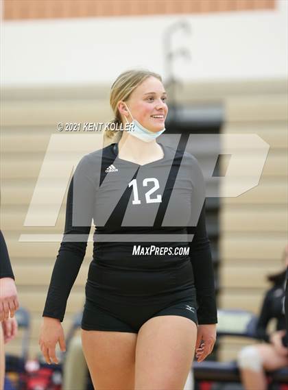 Thumbnail 1 in Utica Eisenhower vs. Port Huron (MHSAA D29 Quarterfinal) photogallery.
