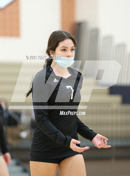 Thumbnail 3 in Utica Eisenhower vs. Port Huron (MHSAA D29 Quarterfinal) photogallery.