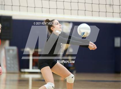 Thumbnail 3 in Utica Eisenhower vs. Port Huron (MHSAA D29 Quarterfinal) photogallery.