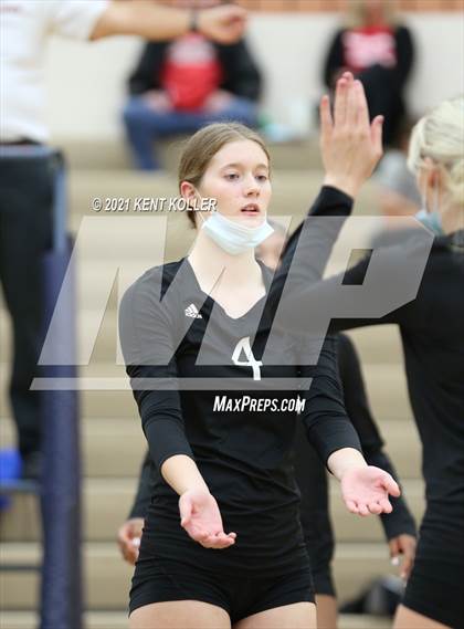 Thumbnail 1 in Utica Eisenhower vs. Port Huron (MHSAA D29 Quarterfinal) photogallery.