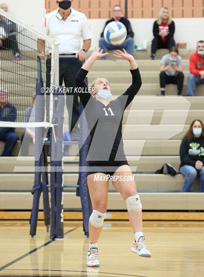 Thumbnail 1 in Utica Eisenhower vs. Port Huron (MHSAA D29 Quarterfinal) photogallery.