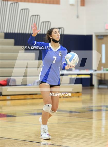 Thumbnail 1 in Utica Eisenhower vs. Port Huron (MHSAA D29 Quarterfinal) photogallery.