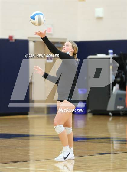 Thumbnail 1 in Utica Eisenhower vs. Port Huron (MHSAA D29 Quarterfinal) photogallery.