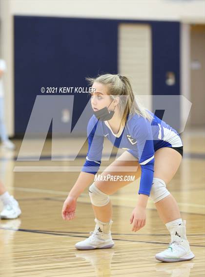 Thumbnail 1 in Utica Eisenhower vs. Port Huron (MHSAA D29 Quarterfinal) photogallery.