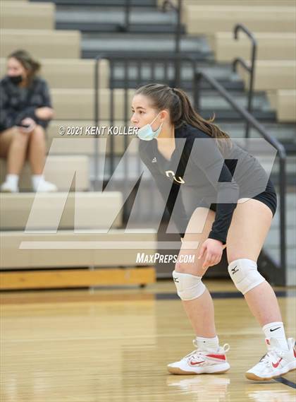 Thumbnail 1 in Utica Eisenhower vs. Port Huron (MHSAA D29 Quarterfinal) photogallery.