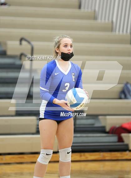 Thumbnail 2 in Utica Eisenhower vs. Port Huron (MHSAA D29 Quarterfinal) photogallery.