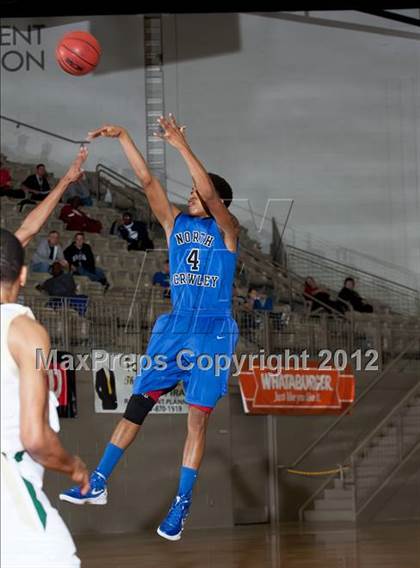 Thumbnail 3 in DeSoto vs. North Crowley (Whataburger Tournament) photogallery.