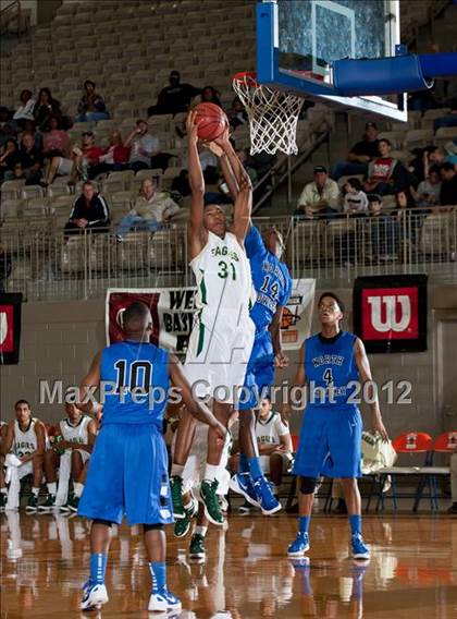 Thumbnail 3 in DeSoto vs. North Crowley (Whataburger Tournament) photogallery.