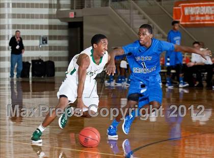 Thumbnail 1 in DeSoto vs. North Crowley (Whataburger Tournament) photogallery.