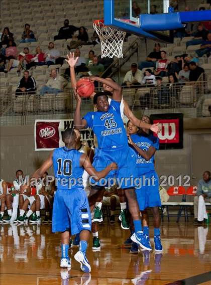 Thumbnail 2 in DeSoto vs. North Crowley (Whataburger Tournament) photogallery.