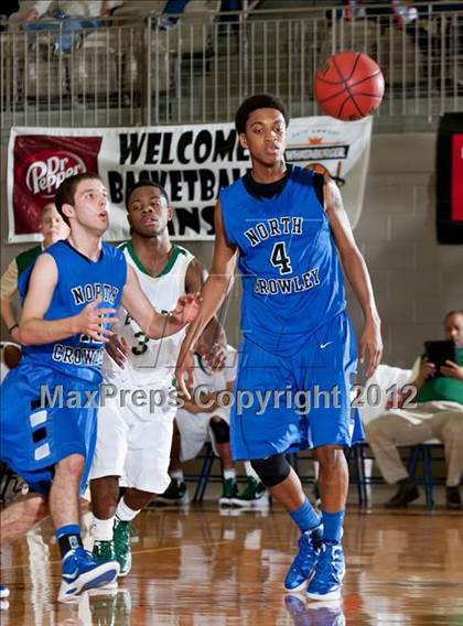 Thumbnail 1 in DeSoto vs. North Crowley (Whataburger Tournament) photogallery.
