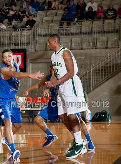 Thumbnail 2 in DeSoto vs. North Crowley (Whataburger Tournament) photogallery.
