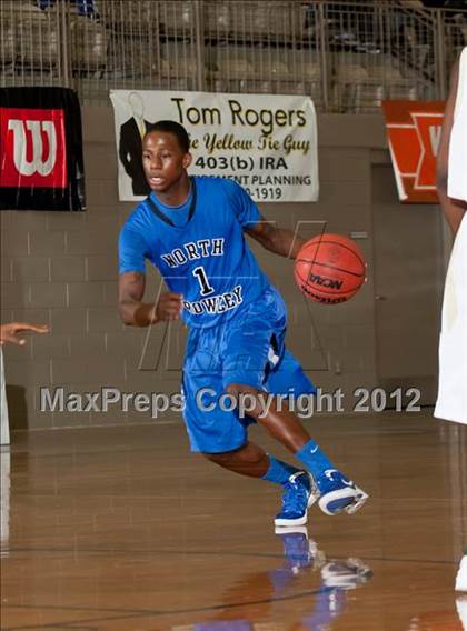Thumbnail 1 in DeSoto vs. North Crowley (Whataburger Tournament) photogallery.