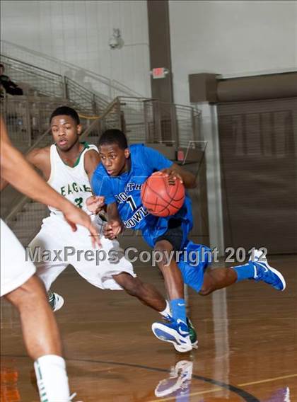 Thumbnail 2 in DeSoto vs. North Crowley (Whataburger Tournament) photogallery.