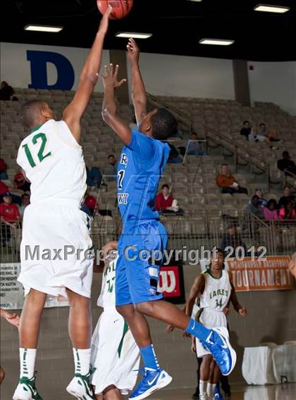 Thumbnail 2 in DeSoto vs. North Crowley (Whataburger Tournament) photogallery.