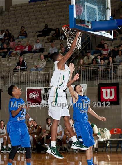 Thumbnail 2 in DeSoto vs. North Crowley (Whataburger Tournament) photogallery.
