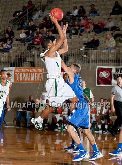 Thumbnail 1 in DeSoto vs. North Crowley (Whataburger Tournament) photogallery.