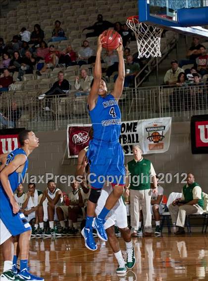 Thumbnail 3 in DeSoto vs. North Crowley (Whataburger Tournament) photogallery.