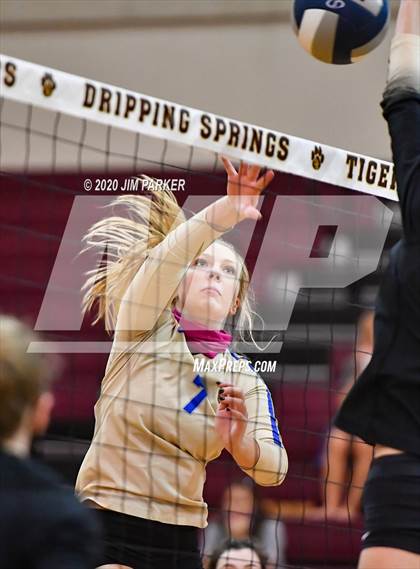 Thumbnail 1 in Tivy @ Dripping Springs photogallery.