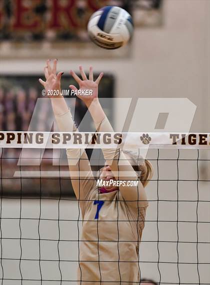 Thumbnail 3 in Tivy @ Dripping Springs photogallery.