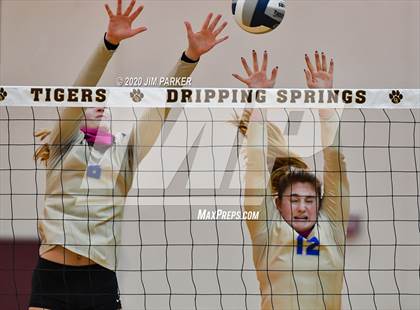Thumbnail 2 in Tivy @ Dripping Springs photogallery.