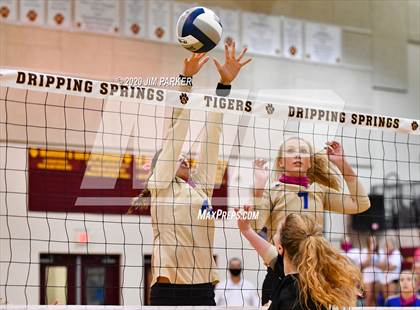 Thumbnail 3 in Tivy @ Dripping Springs photogallery.