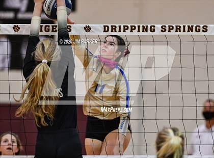 Thumbnail 1 in Tivy @ Dripping Springs photogallery.
